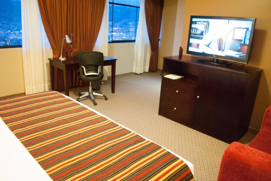 ホテル Wyndham Cusco Saqsayhuaman 部屋 写真